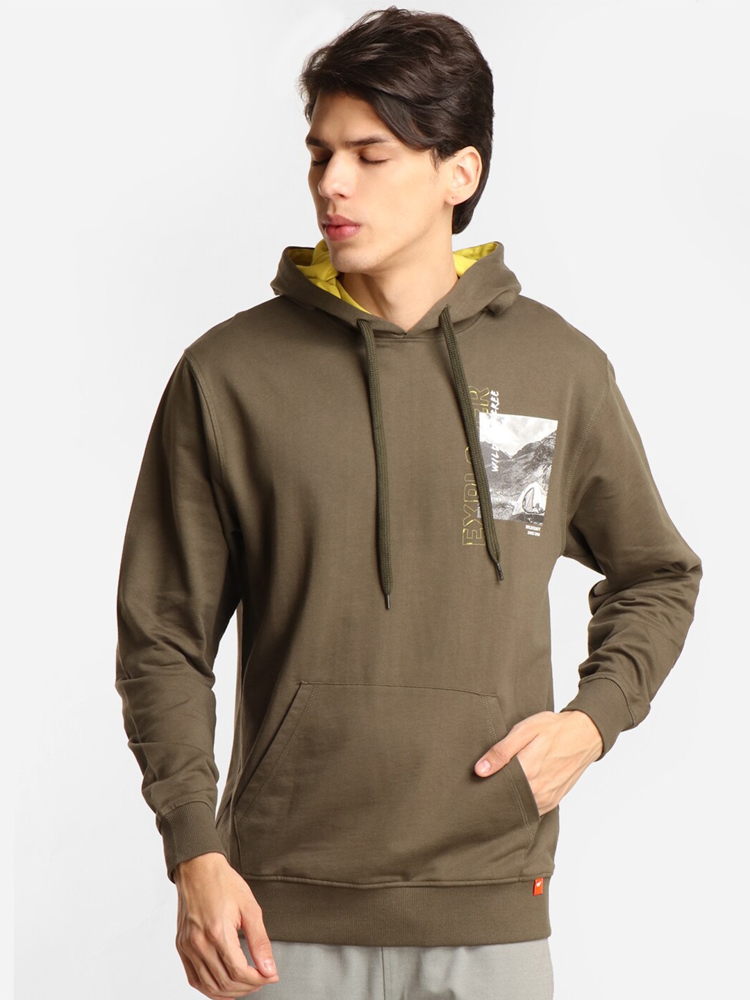 

Wildcraft Men Olive Green Hooded Sweatshirt