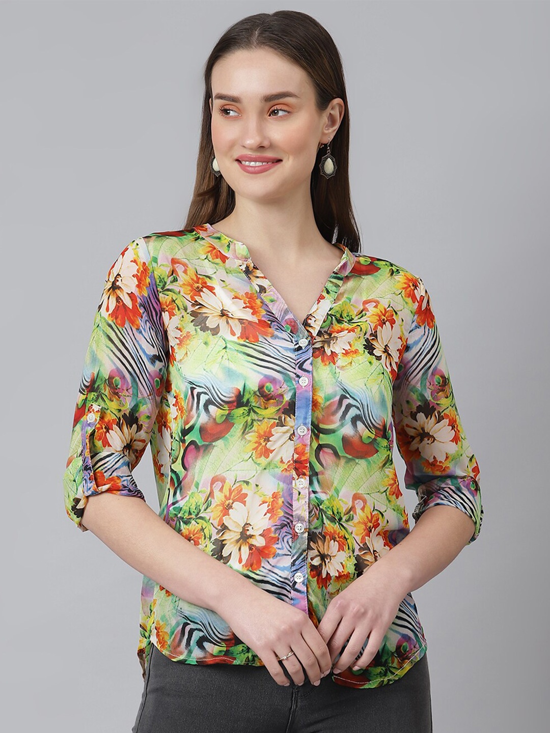 

Cation Women Green Standard Floral Printed Casual Shirt