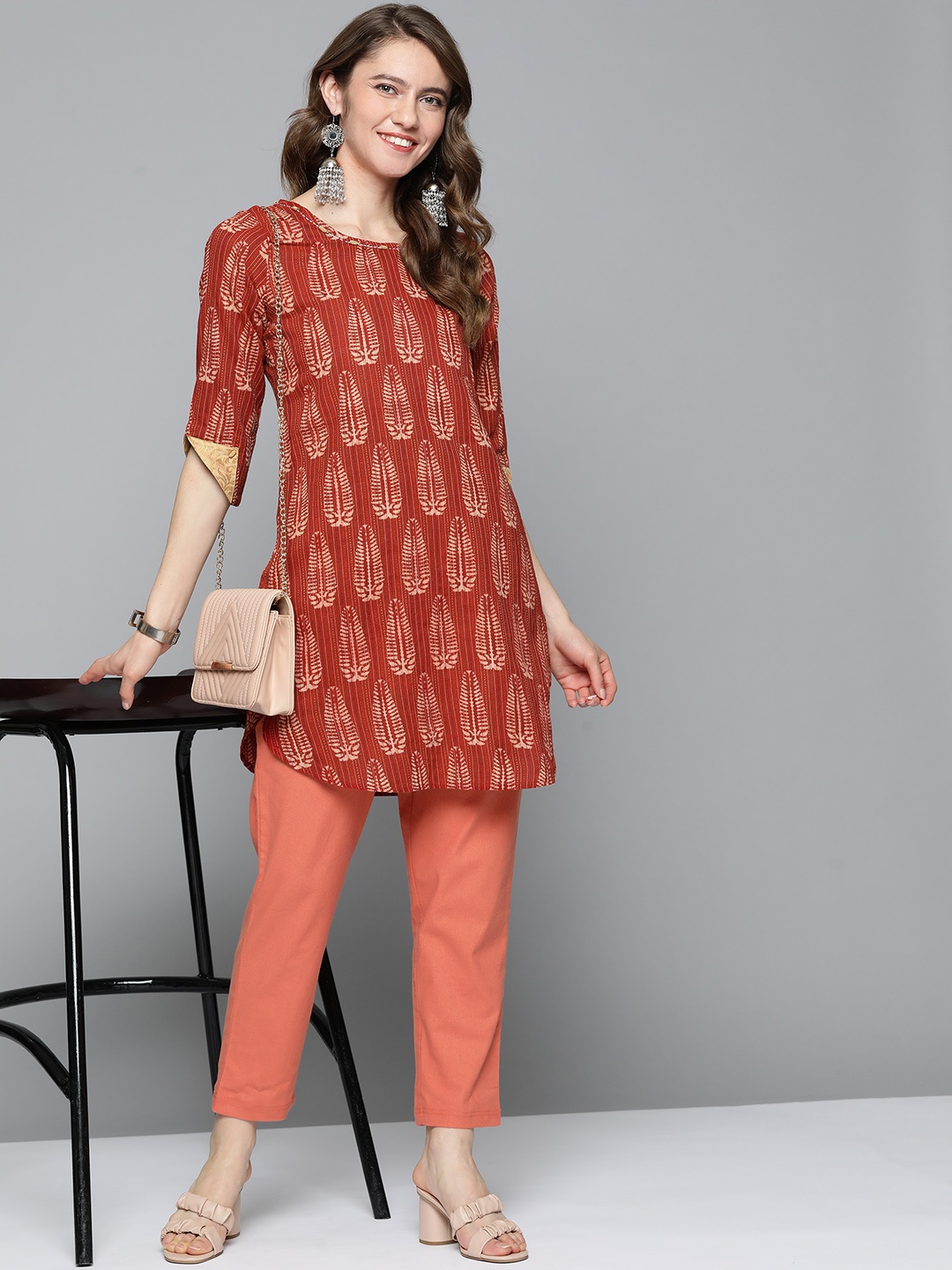 

HERE&NOW Women Red Ethnic Motifs Printed Bead Detail Curved Hem Kurta