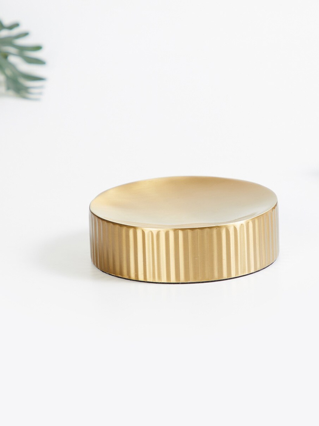 

Home Centre Gold-Toned Textured Soap Dish