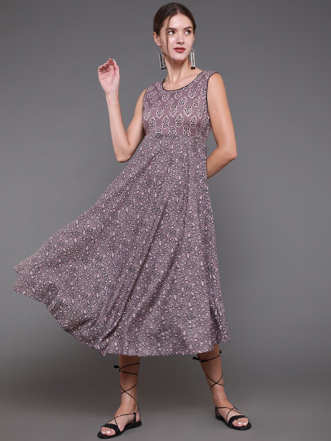 

antaran Women Grey Ethnic Motifs Pure Cotton A-Line Midi Dress