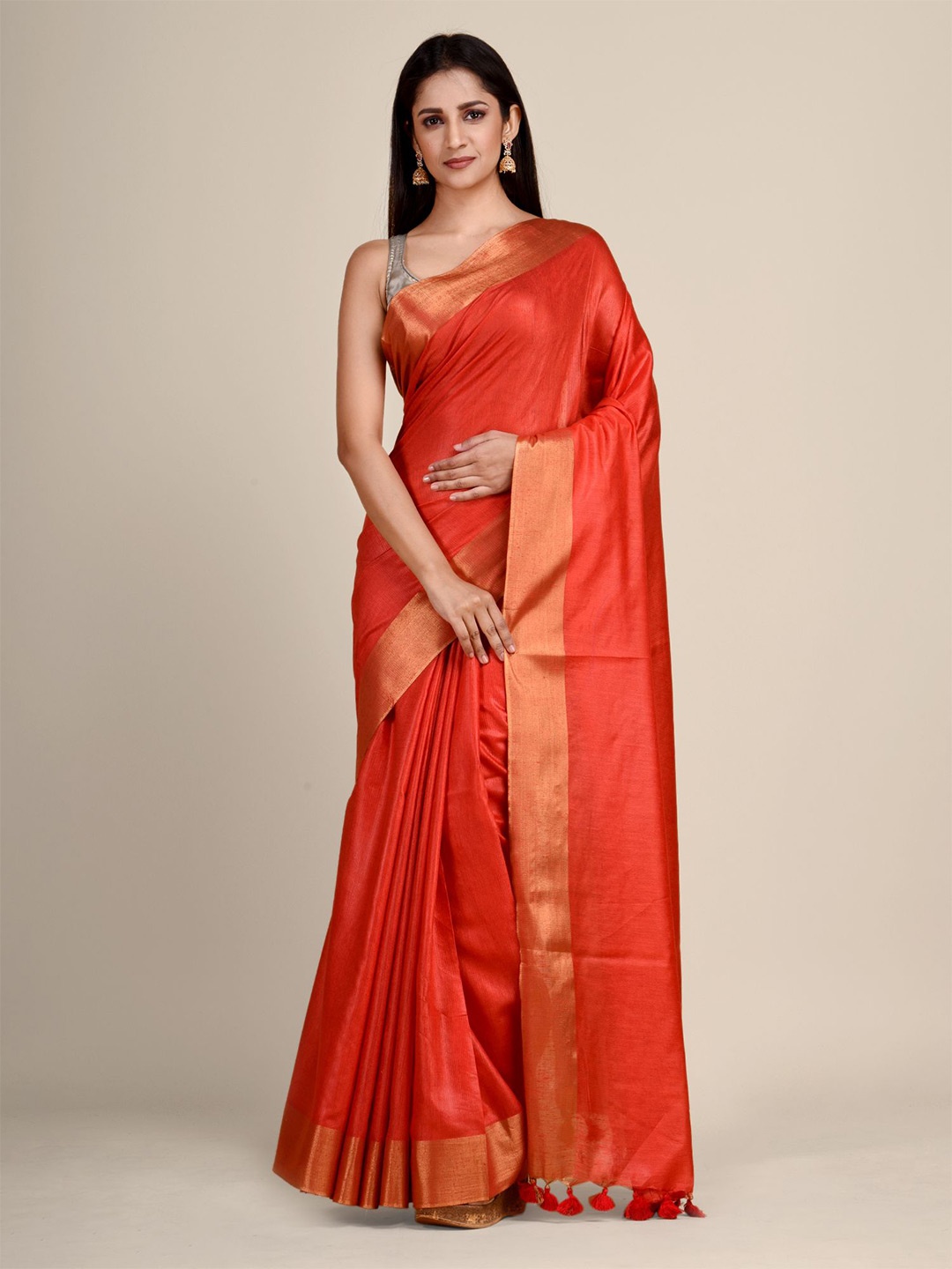 

Arhi Orange & Gold-Toned Solid Zari Saree