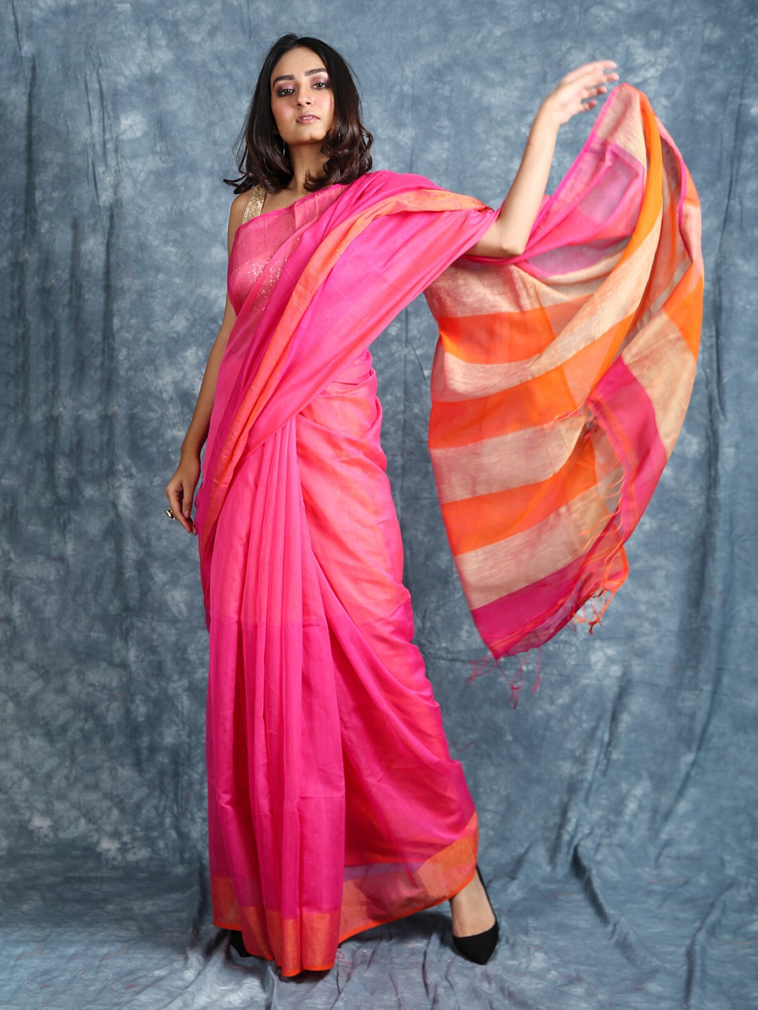 

Arhi Pink & Red Saree
