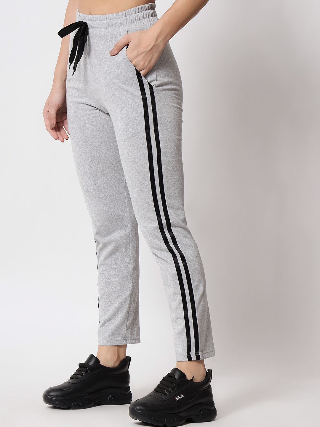 

Q-rious Women Grey Regular Fit Solid Track Pants