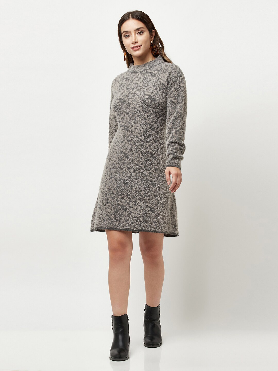 

Knitstudio Women Grey & Beige Floral Wool Sheath Dress