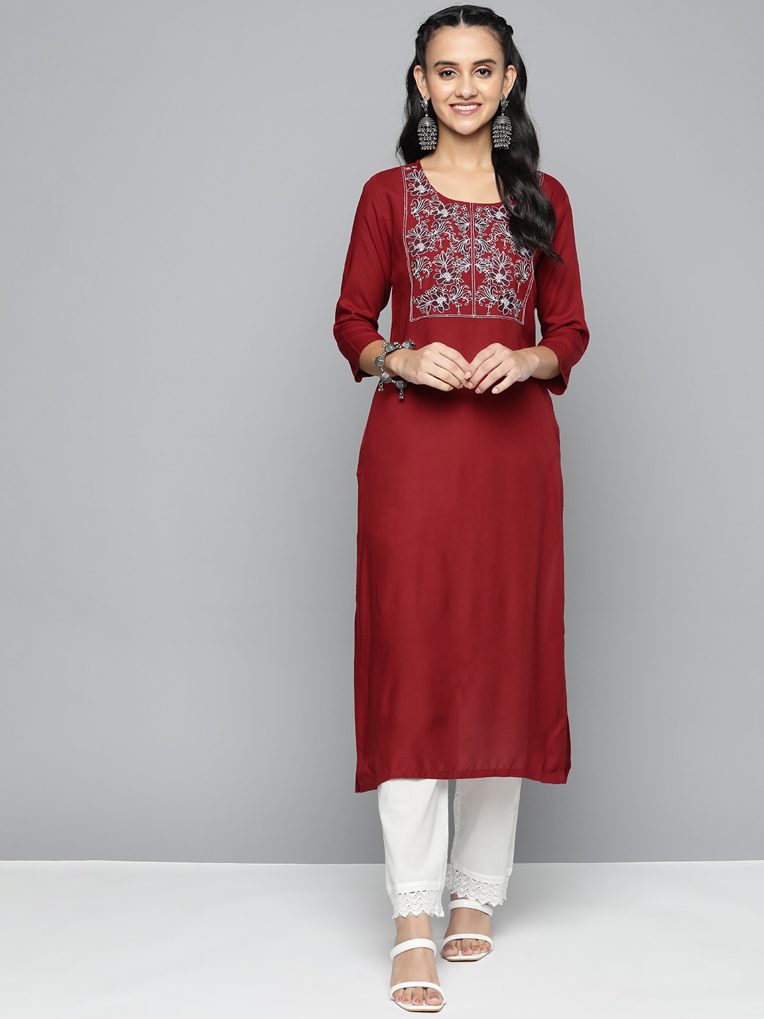 

HERE&NOW Floral Embroidered Straight Kurta, Maroon