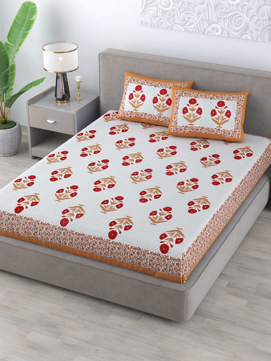 

Varde White & Brown Ethnic Motifs 120 TC Cotton Queen Bedsheet with 2 Pillow Covers