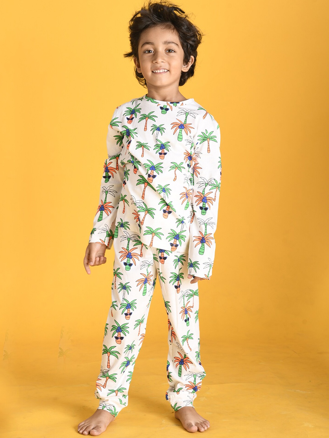 

Anthrilo Boys White & Brown Printed Cotton Night suit