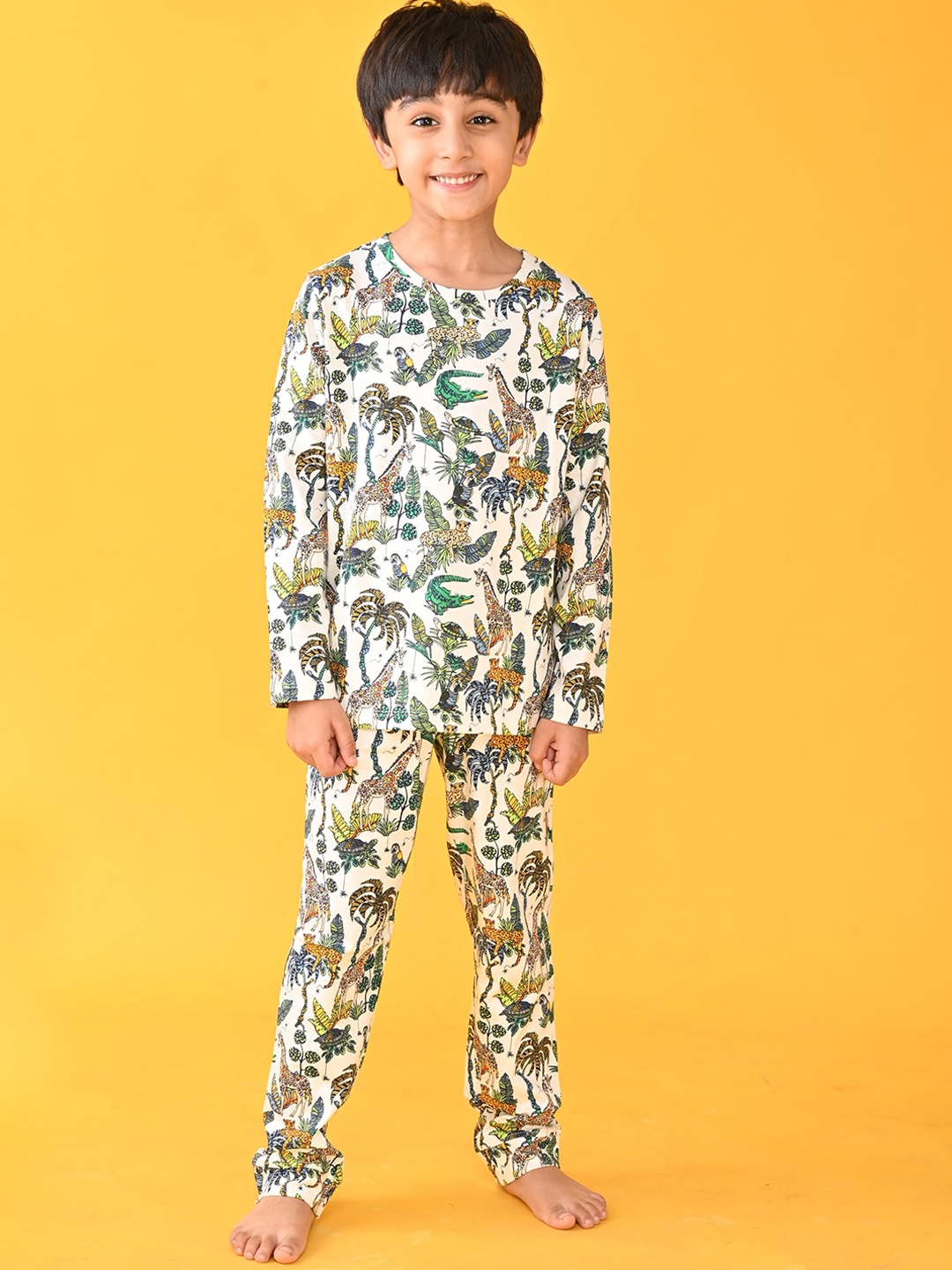

Anthrilo Boys White & Green Printed Pure Cotton Night Suit