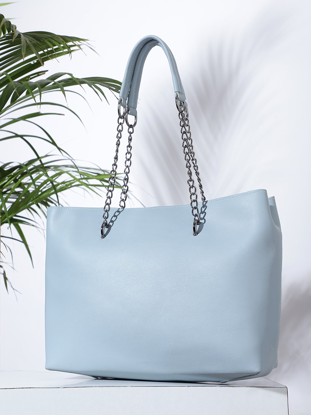 

Bag Pepper Blue Colourblocked PU Structured Handheld Bag