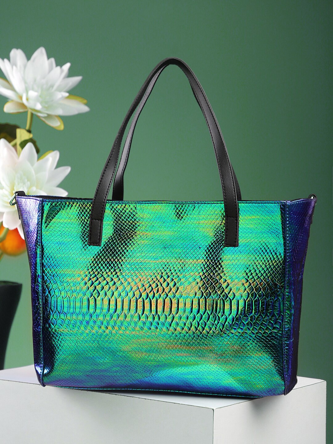 

Bag Pepper Green & Blue Shine Contrast Oversized Structured Handheld Bag & Pouch