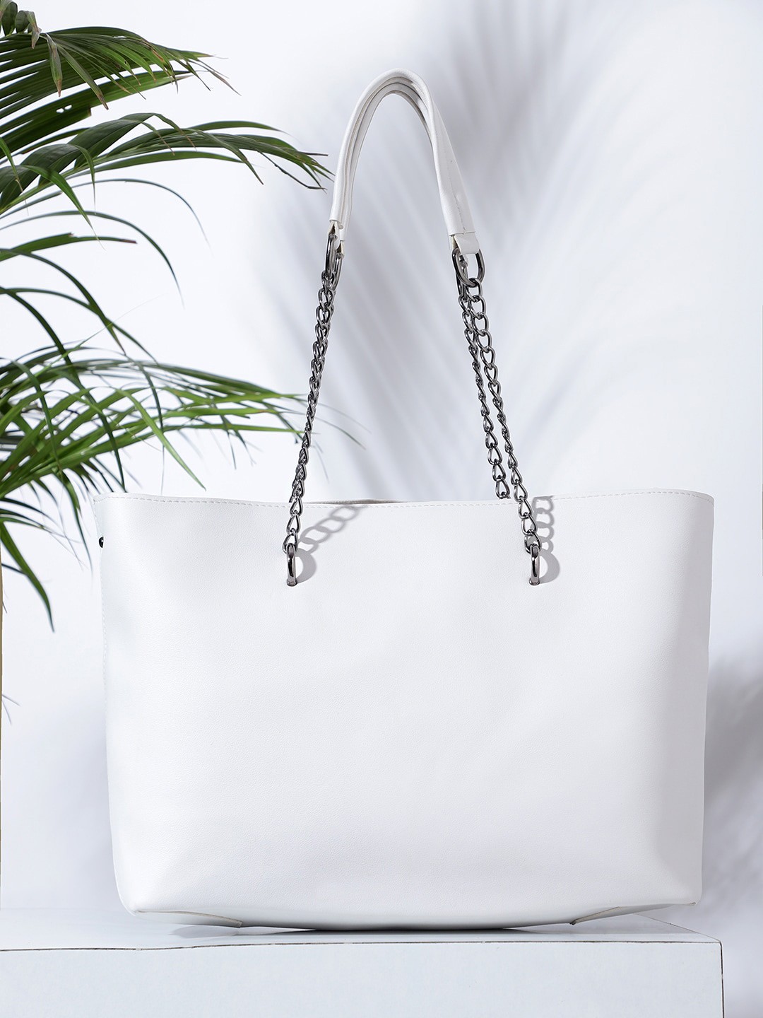 

Bag Pepper White PU Oversized Structured Tote Bag