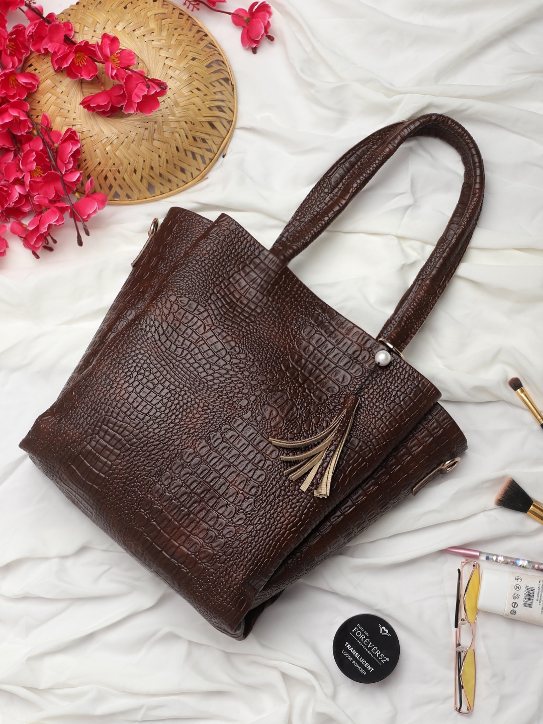 

Bag Pepper Brown Textured PU Structured Sling Bag with Fringed