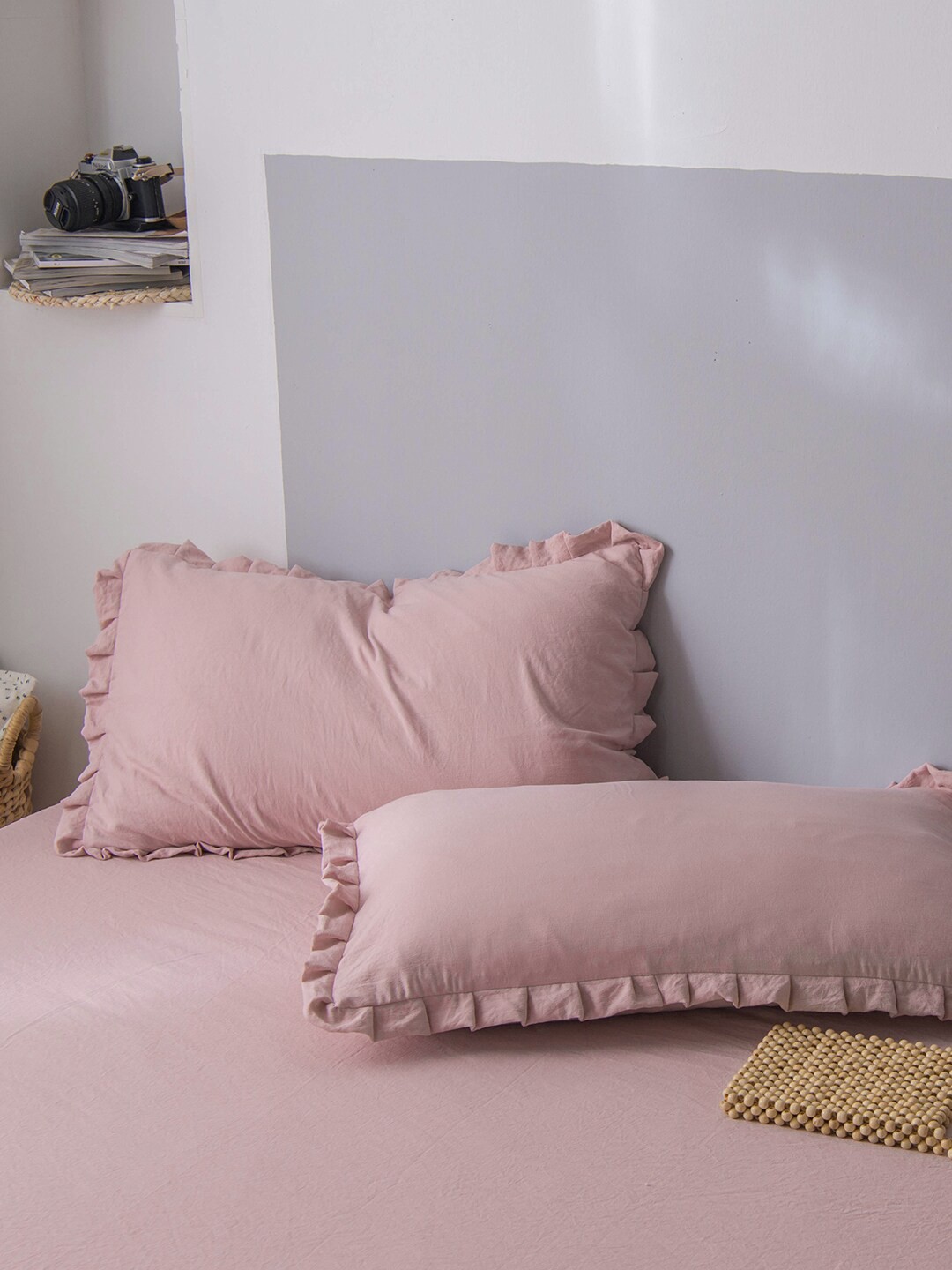 

JC Collection Pink Solid Double Extra Large Bedding Set With Quilt