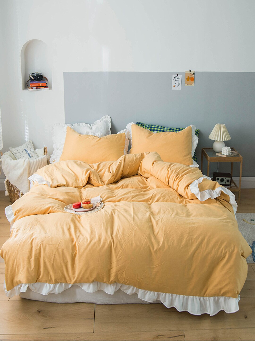 

JC Collection Yellow & White Solid Bedding Set