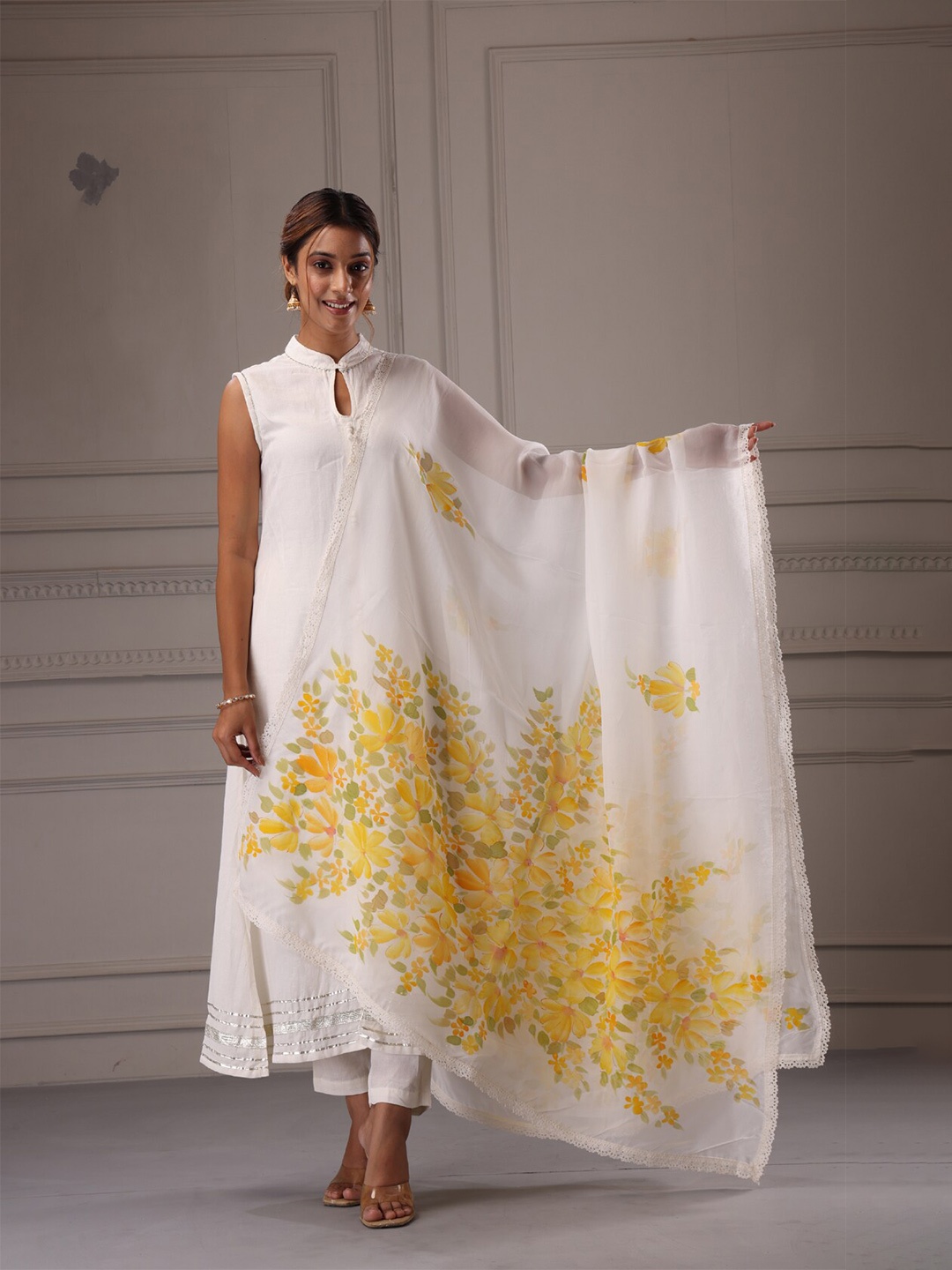 

Geroo Jaipur Printed Organza Dupatta With Crochet Lace, Off white