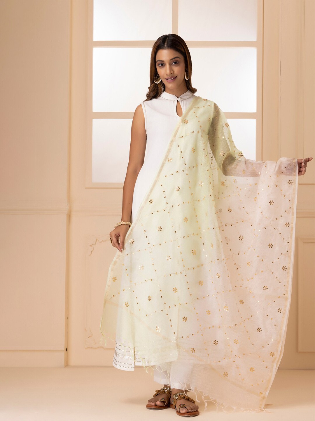 

Geroo Jaipur Hand Embroidered Gotta Jaal Pure Kota Silk Dupatta, Pink