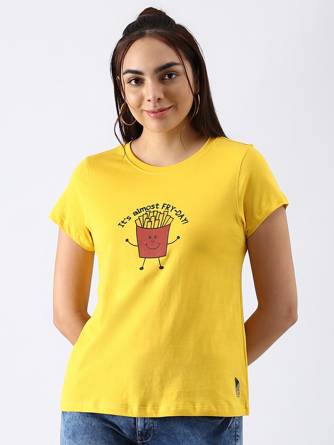 

abof Women Yellow Printed Pure Cotton Regular Fit T-shirt