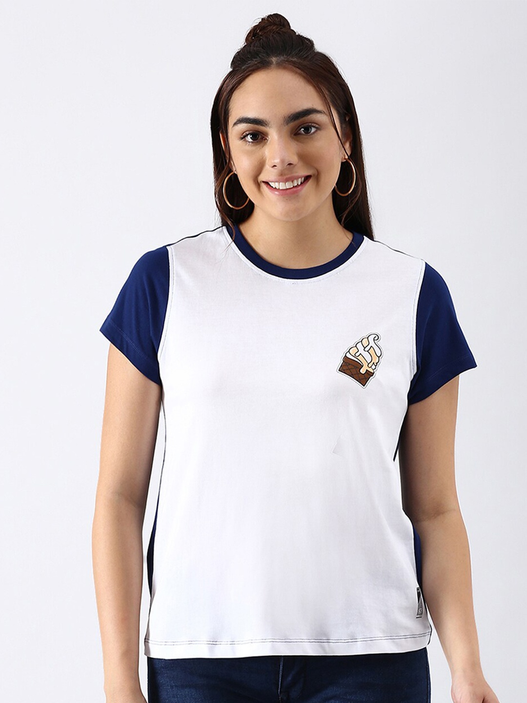 

abof Women White Pure Cotton Regular Fit T-shirt