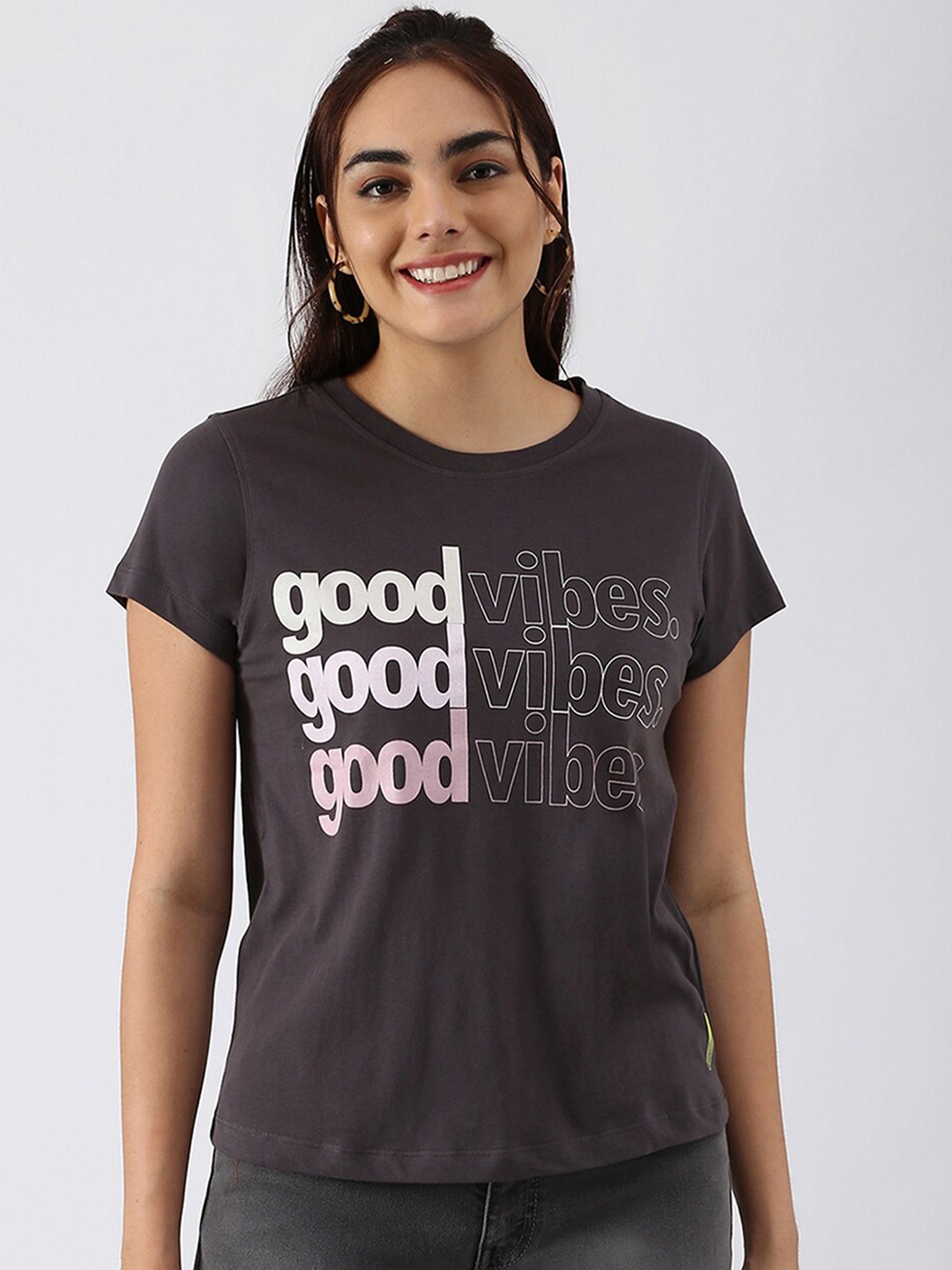 

abof Women Grey Typography Printed Extended Sleeves Pure Cotton T-shirt