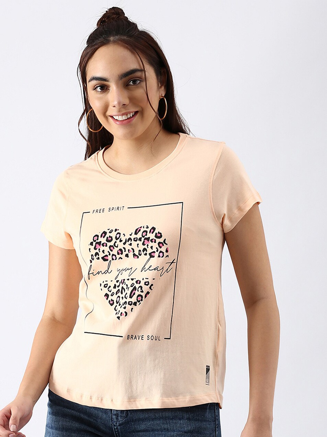 

abof Women Peach-Coloured Typography Printed Pure Cotton T-shirt