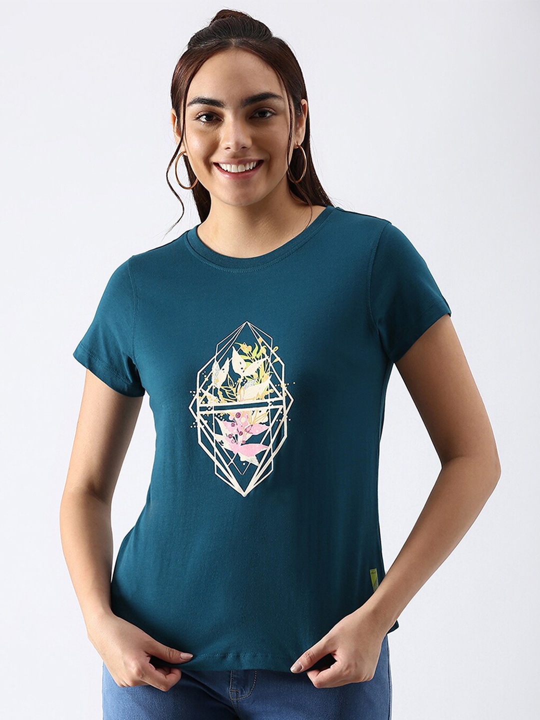 

abof Women Teal & Off White Pure Cotton T-shirt