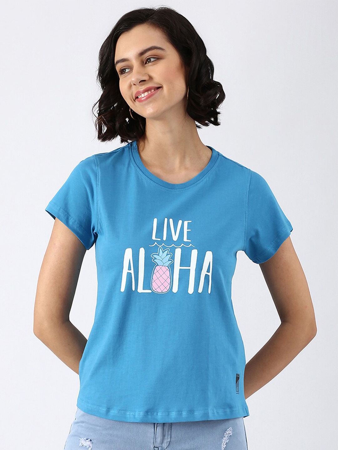 

abof Women Blue & White Typography Printed Pure Cotton T-shirt