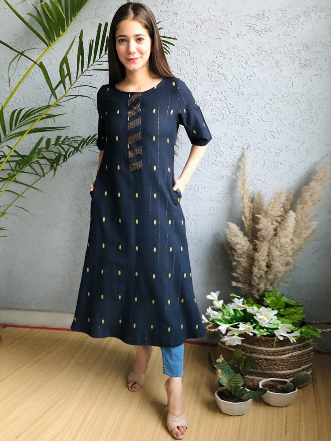 

CRAFTED FOR YOU Women Navy Blue Printed Cotton A-Line Kurta