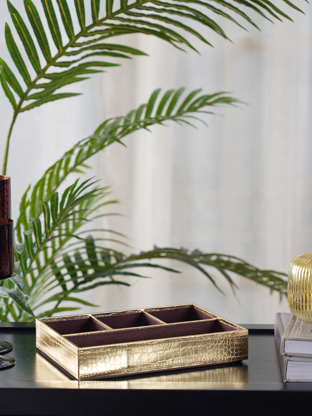 

Pure Home and Living Gold 4 Compartment Tray
