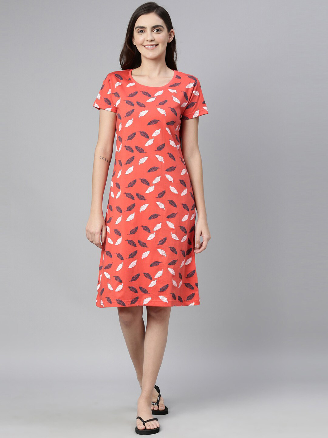 

Kryptic Women Orange Printed Pure Cotton Nightdress