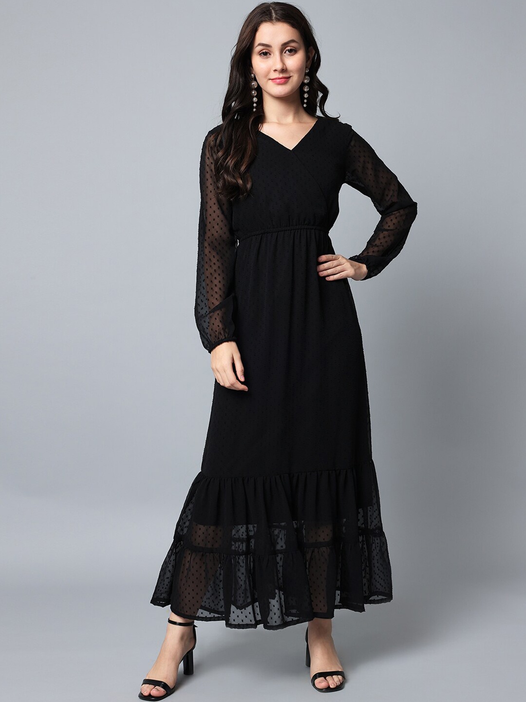 

HELLO DESIGN Black Georgette Maxi Dress