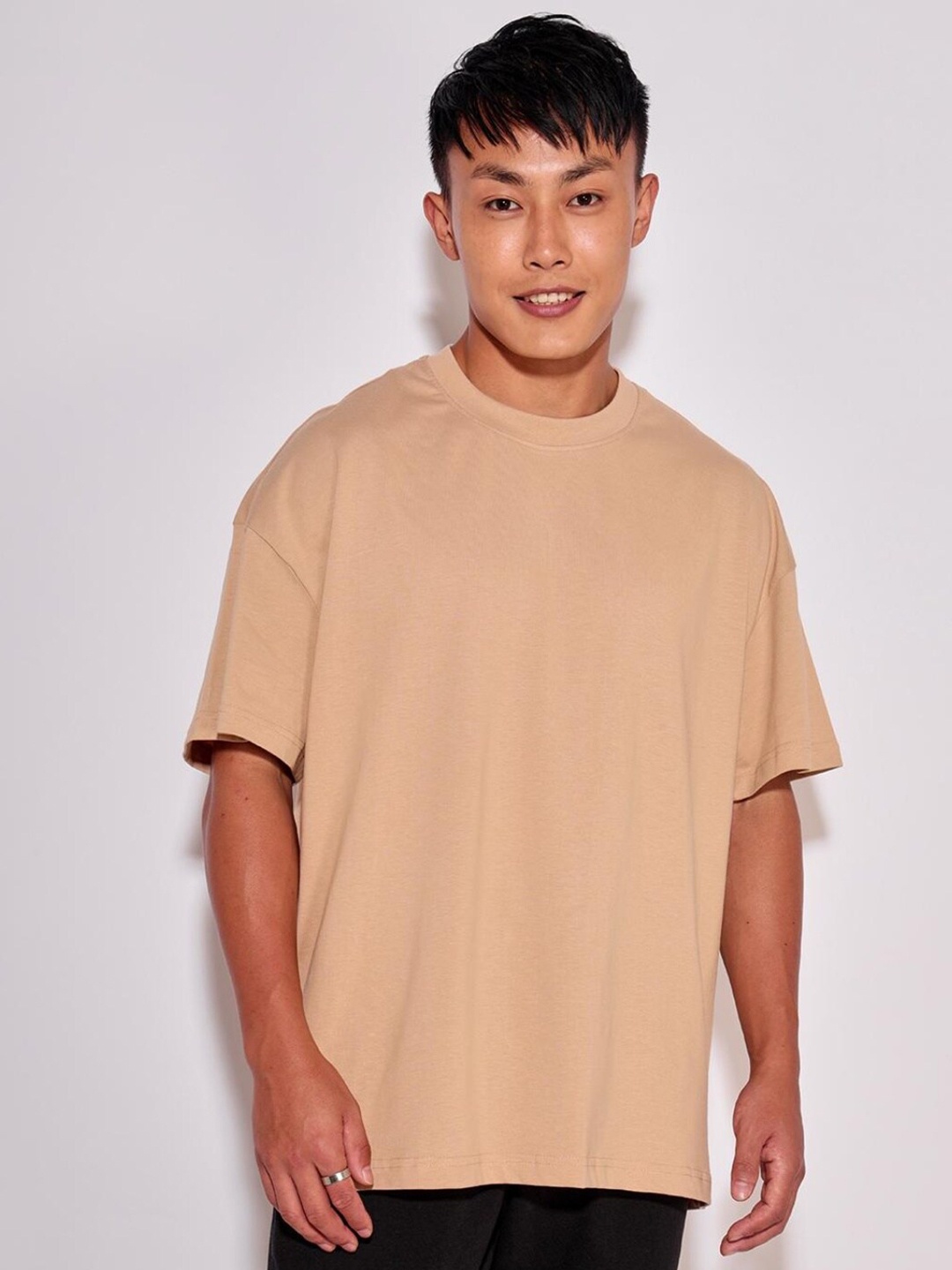 

Bewakoof Unisex Brown Extended Sleeves T-shirt