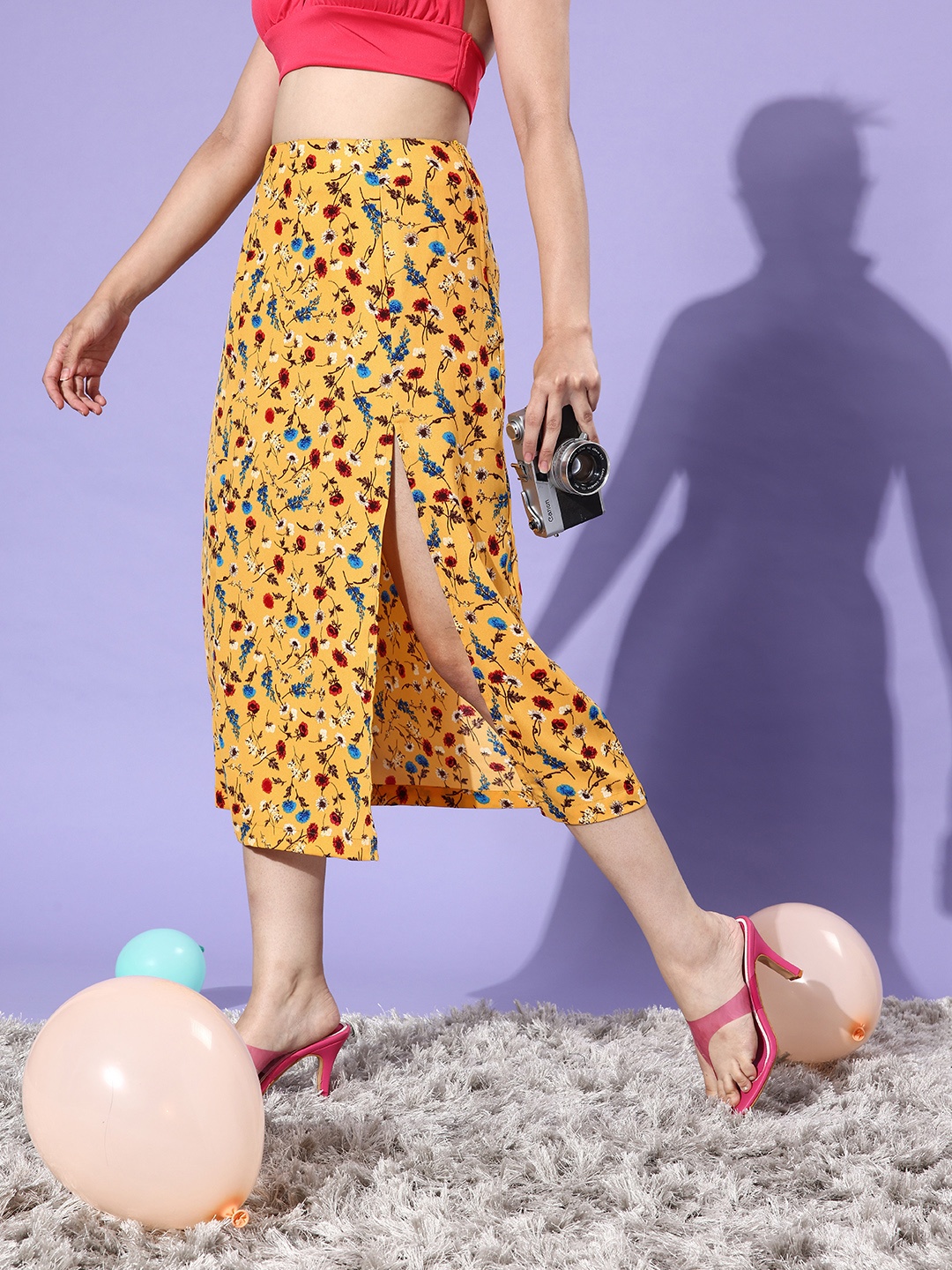 

StyleStone Women Mustard Yellow & Blue Floral Print Straight Midi Skirt