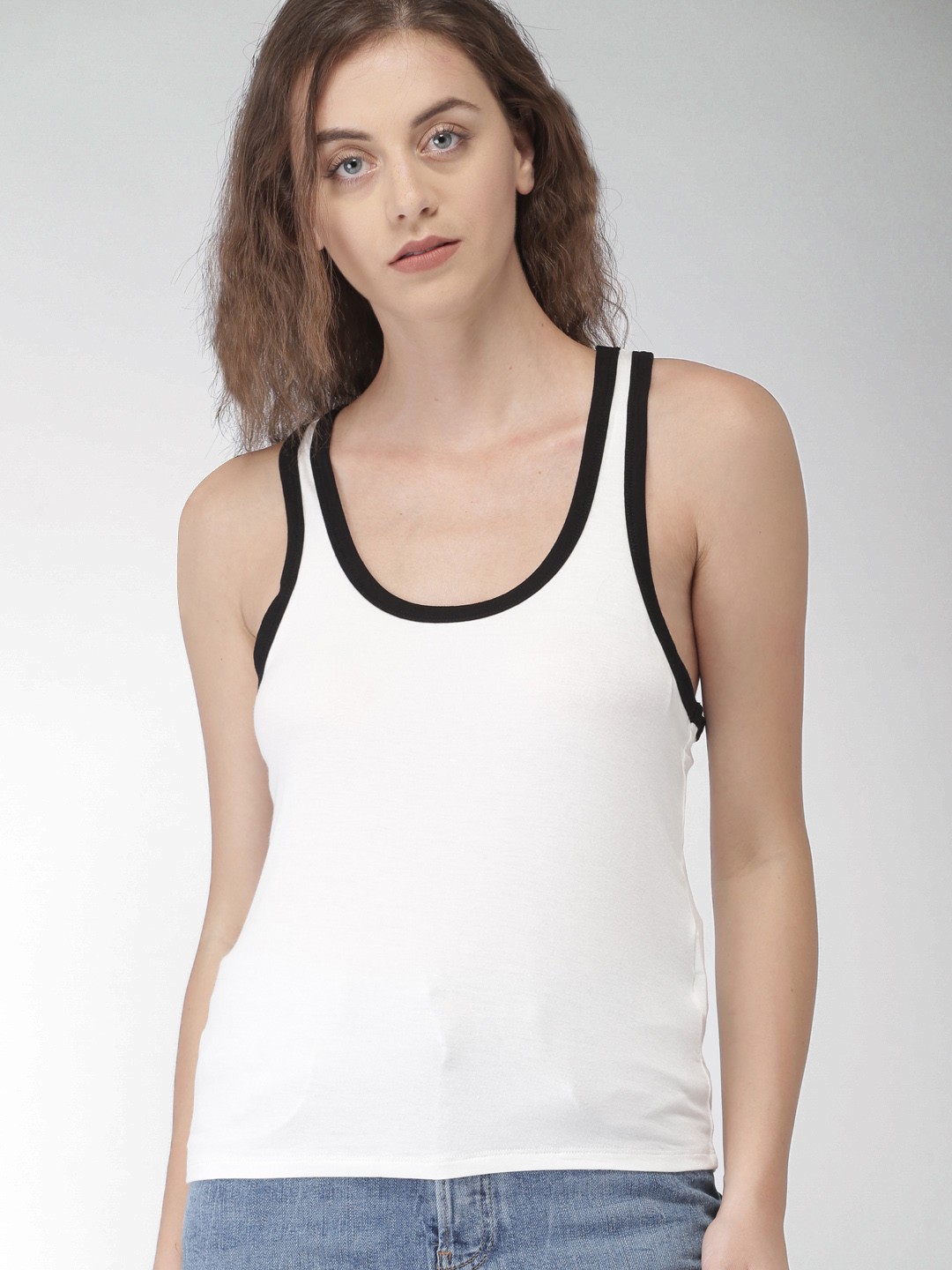 

FOREVER 21 Women White Solid Tank Top