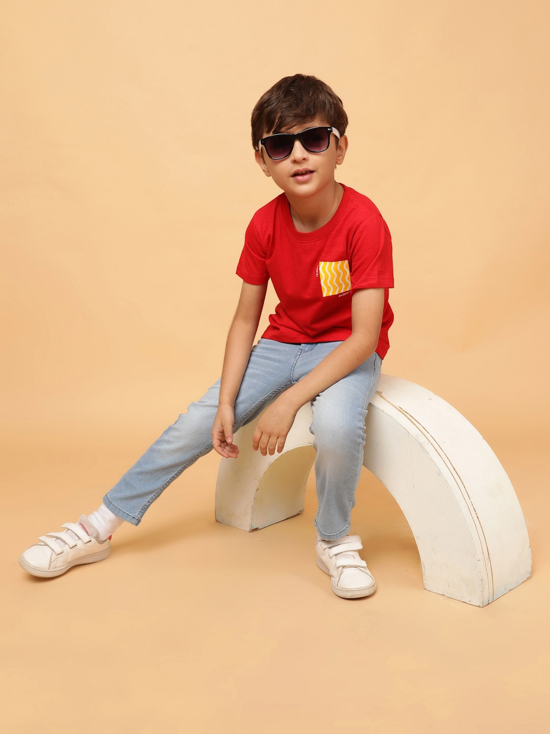 

TALES & STORIES Boys Blue Slim Fit Light Fade Stretchable Denim Jeans