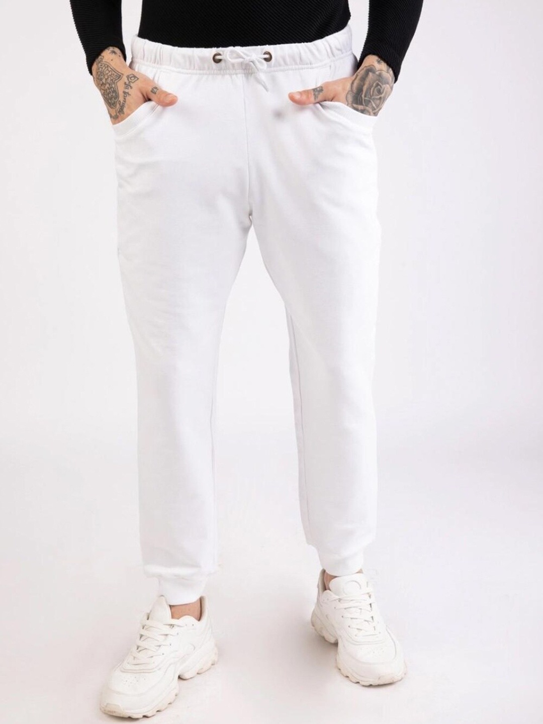 

Bewakoof Men White Regular Fit Solid Joggers