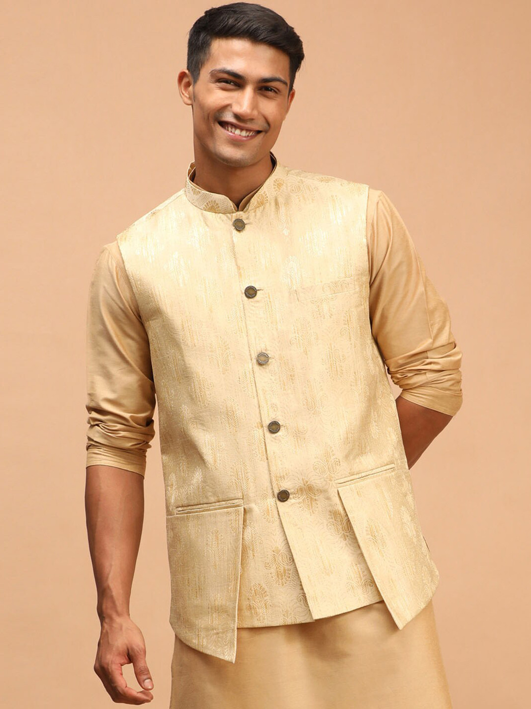 

SHRESTHA BY VASTRAMAY Men Golden Woven Design Nehru Jacket, Gold