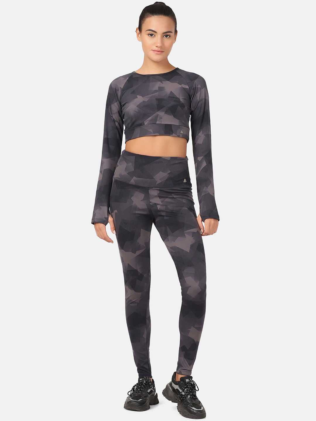 

Aesthetic Bodies Women Grey Printed Gym Co Ords