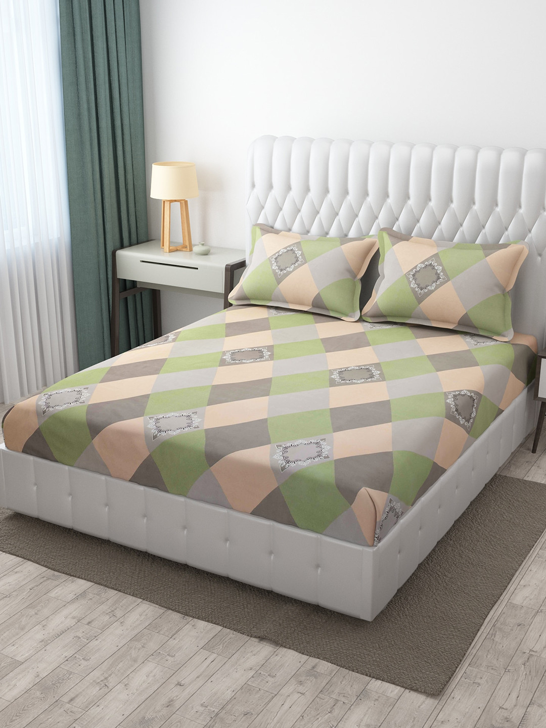 

Molly & Michel Green & Green Ethnic Motifs 210 TC Queen Bedsheet with 2 Pillow Covers