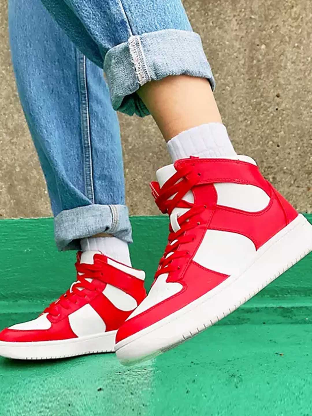 

Shoetopia Women Colourblocked High-Top Sneakers, Red