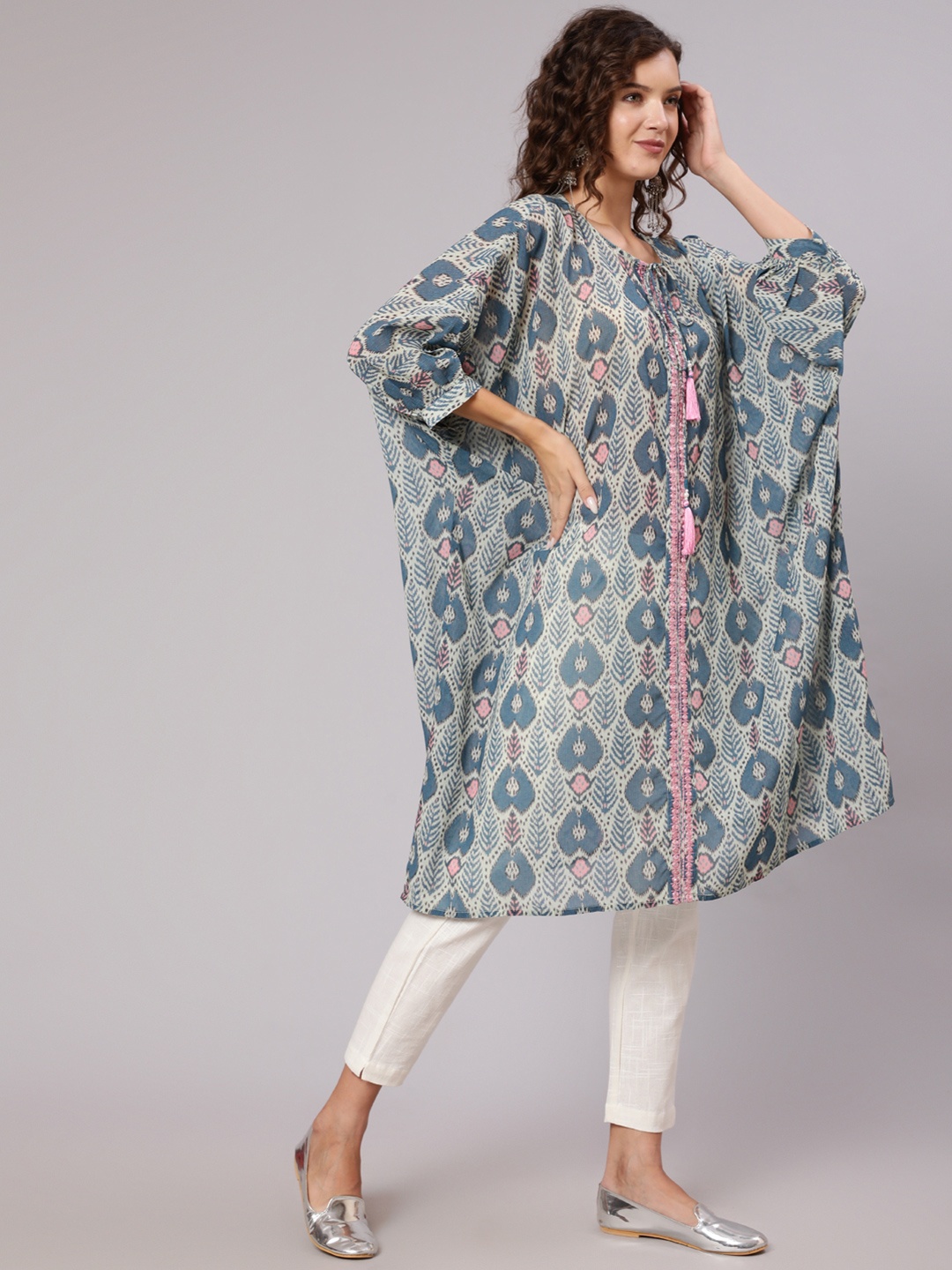 

Jaipur Kurti Women Ethnic Motifs Printed Silk Georgette Kurta with Trousers, Blue