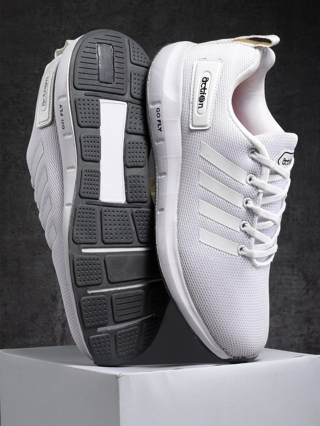 

Action Men White Mesh Running Shoes
