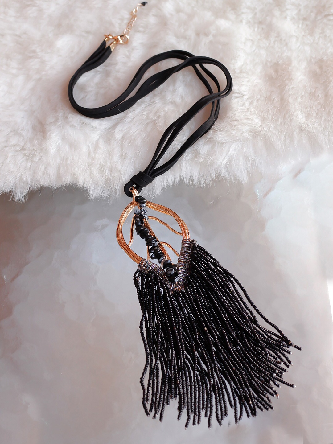 

Bellofox Women Gold-Toned & Black Gold-Plated Chain