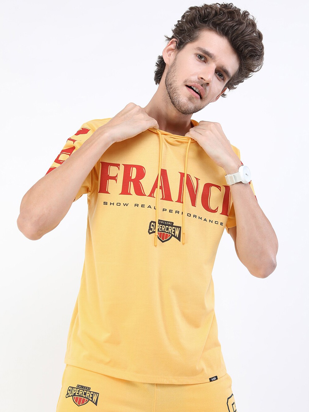 

HIGHLANDER Men Yellow Typography Hooded Printed Slim Fit T-shirt