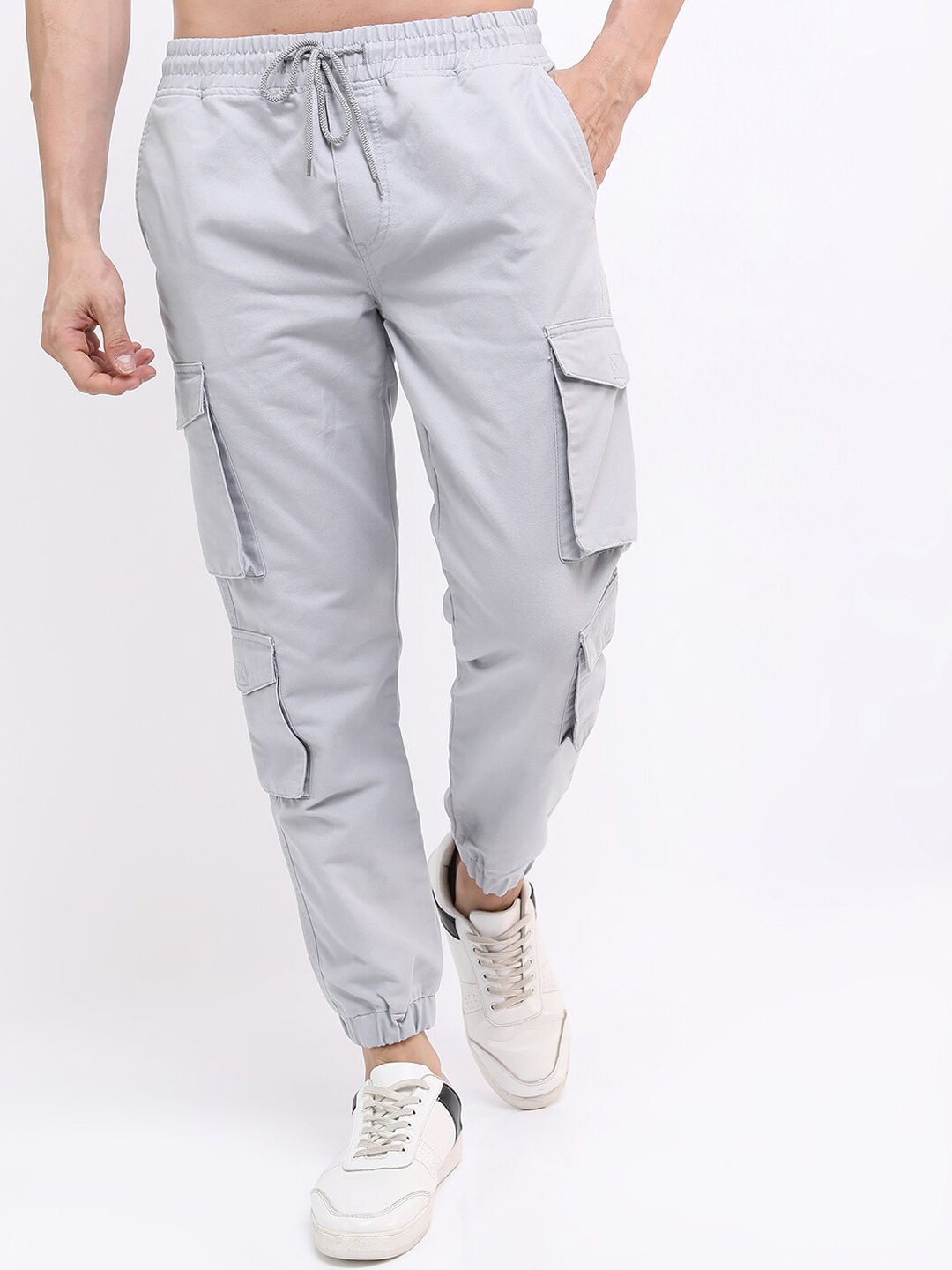 

HIGHLANDER Men Grey Cargos Trousers