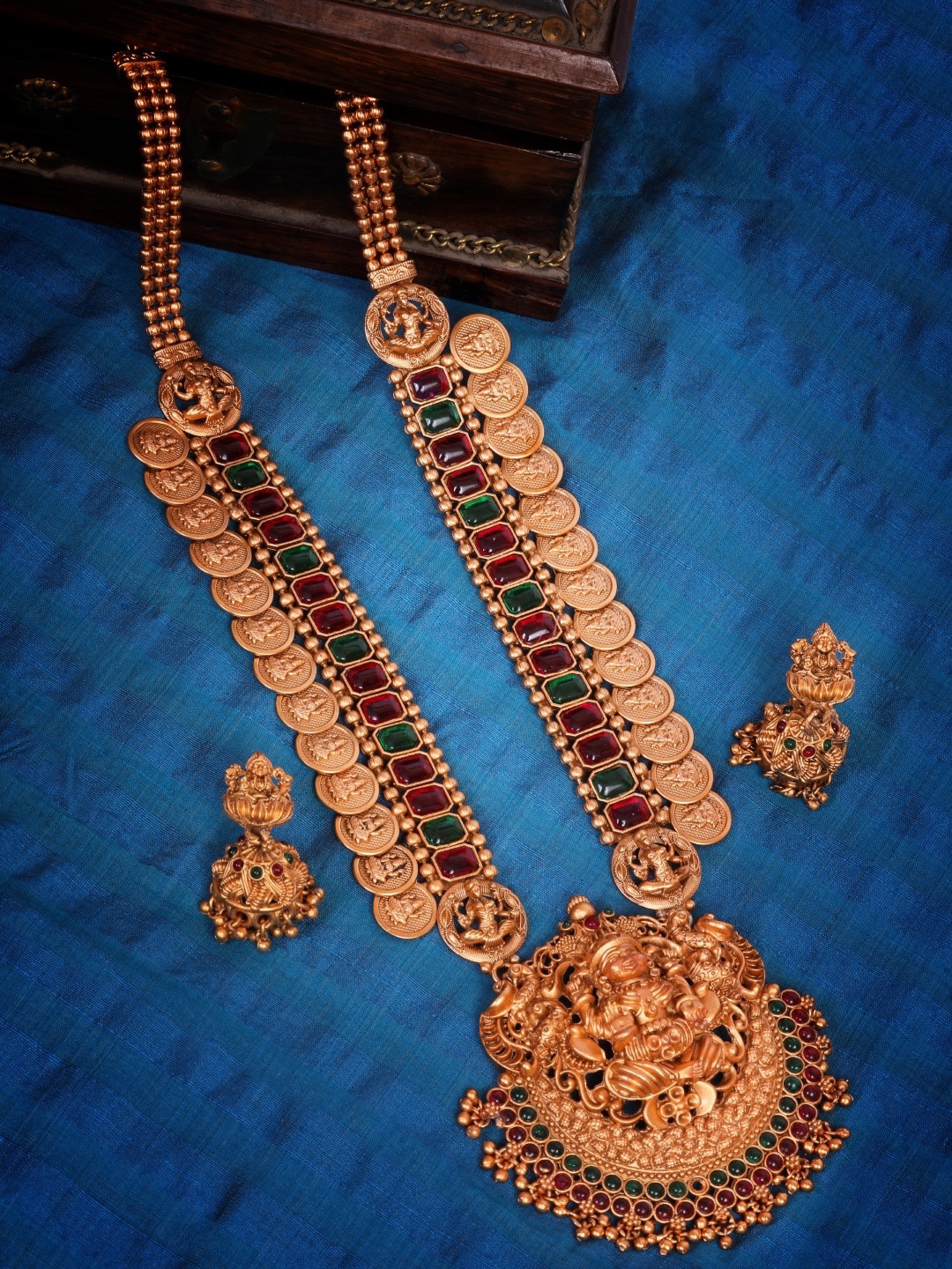 

GRIIHAM Gold-Plated & Pink American Diamond Studded Jewellery Set