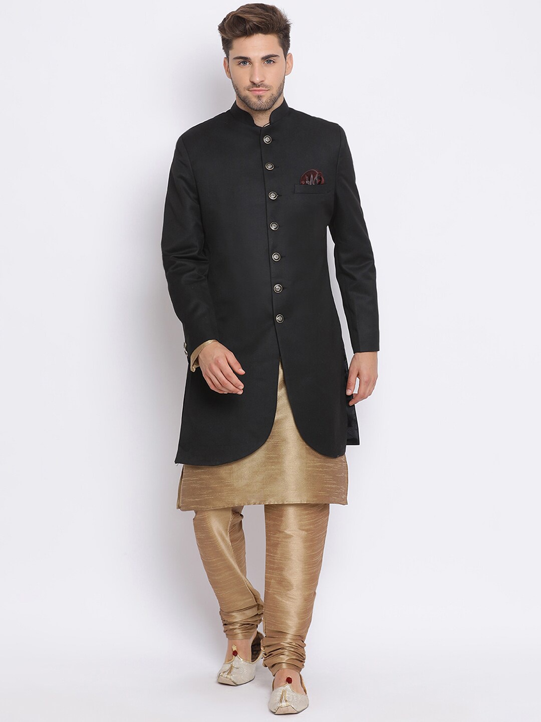 

Hangup Men Black Solid Sherwani Set