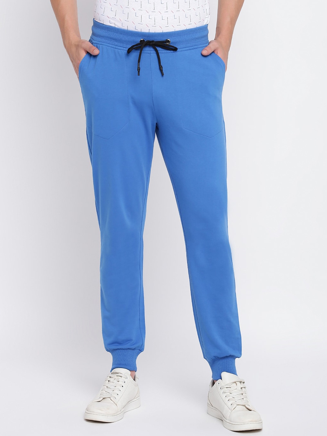 

abof Men Blue Regular Fit Solid Joggers Trousers