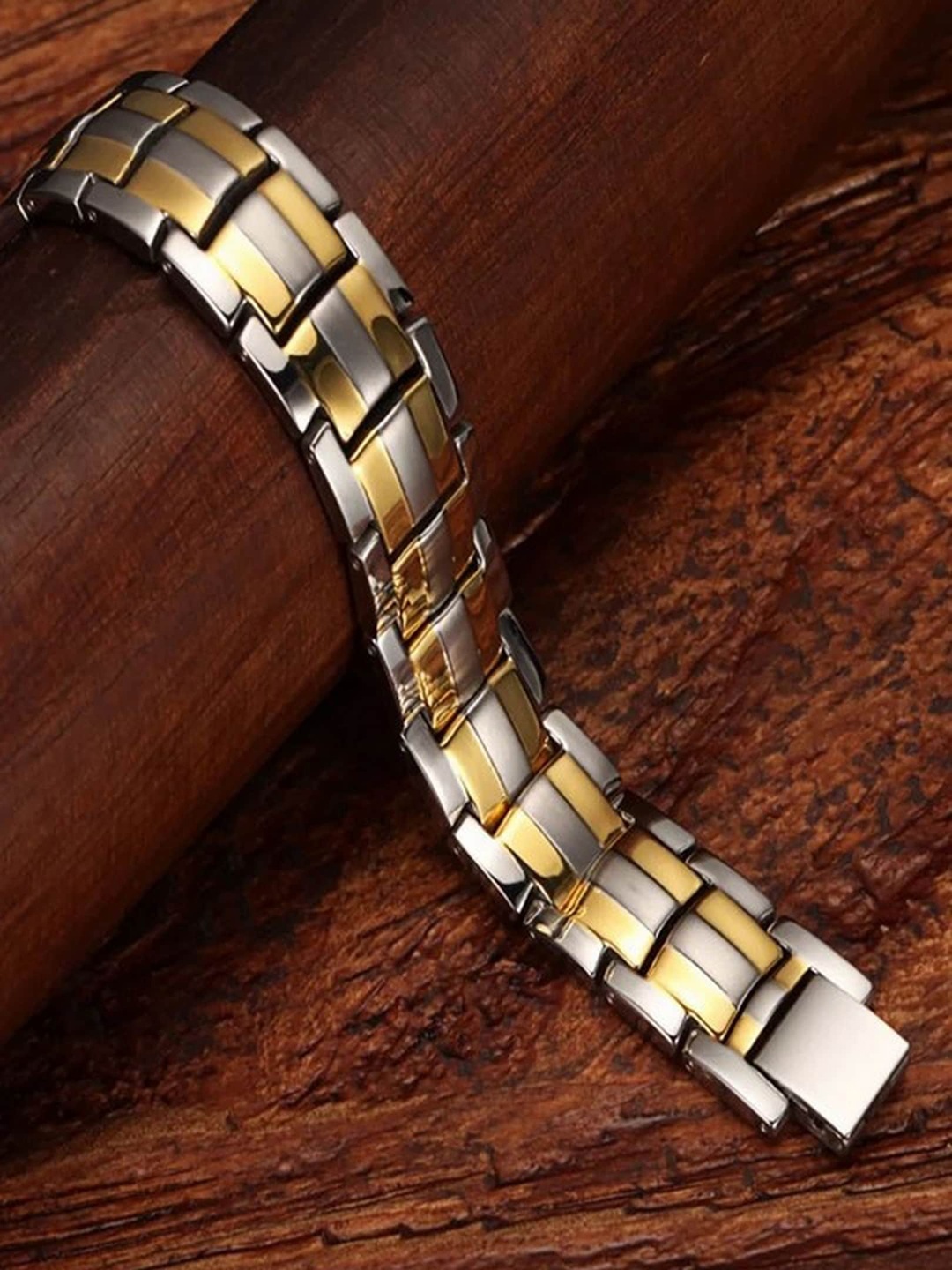 

UNIVERSITY TRENDZ Men Rhodium-Plated Link Bracelet, Gold