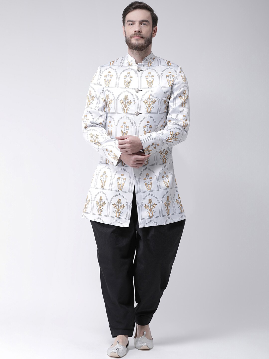 

Hangup Men White & Black Printed Sherwani Set